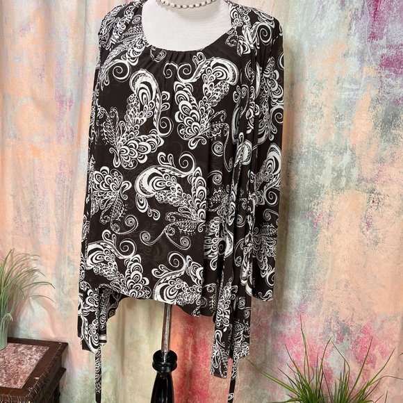 πChaus Sleeveless Top and Long Sleeves Cardigan / Jacket - Picture 6 of 15